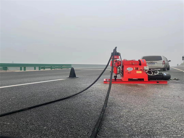 蕲春马路路基路面开裂下沉注浆加固灌浆